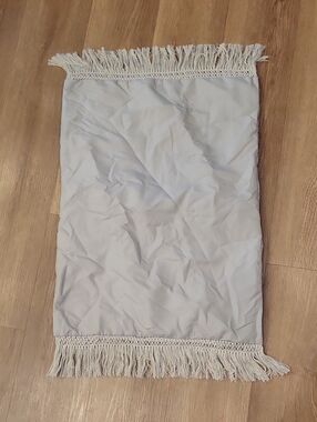 Set Of 2 VCNY Matching Grey Pillow Shams